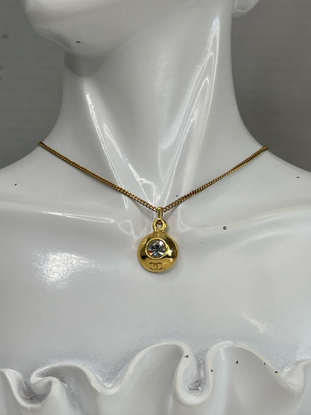 CHANEL Gold-Tone Crystal Disc Pendant Necklace - Picture 2 of 9